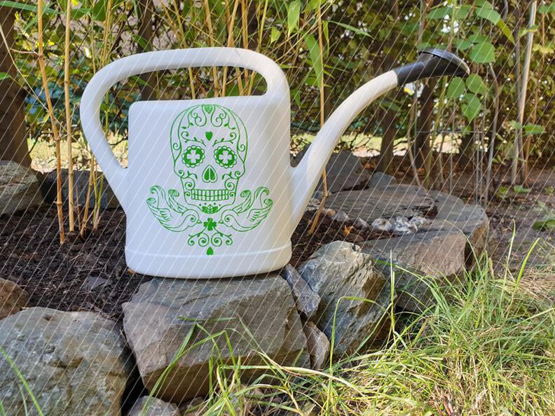 Plottdatei Rockabilly Skull (Totenkopf mit Schwalbe) image number 5