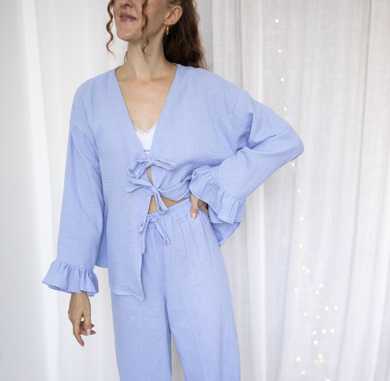 Rüschenbluse mit Schleifen image number 3