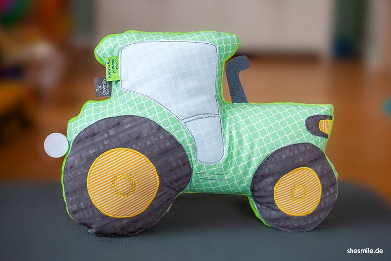 Traktor-Kuschelkissen (Nähanleitung und Schnittmuster) image number 9