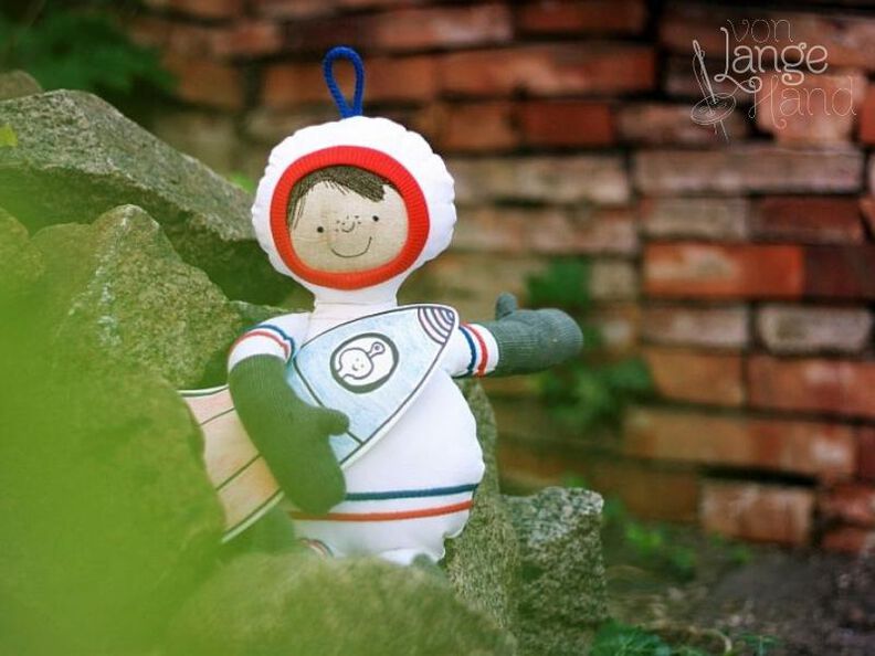 Astronaut Schmusepüppchen – Nähanleitung mit Schnittmuster image number 4