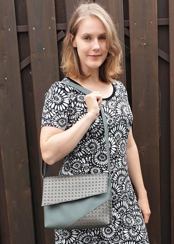 Chloe - Tasche mit Klappe + Reißverschluss, 2 Größen, A4+A0 image number 4