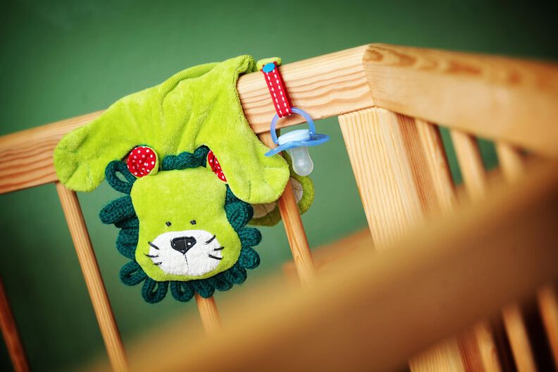 Nähanleitung mit Schnittmuster Schmuselöwe "Theo Tatzenherz" (Kuscheltier, Schnullerhalter & Schnuffeltuch)  image number 1