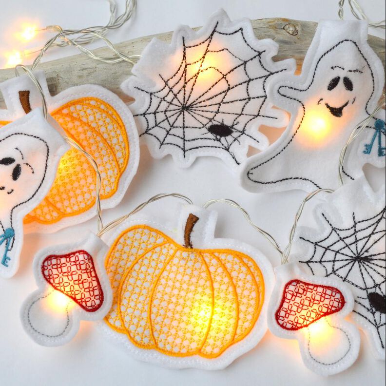 ITH Stickdatei Lichterkette Cover Halloween image number 1