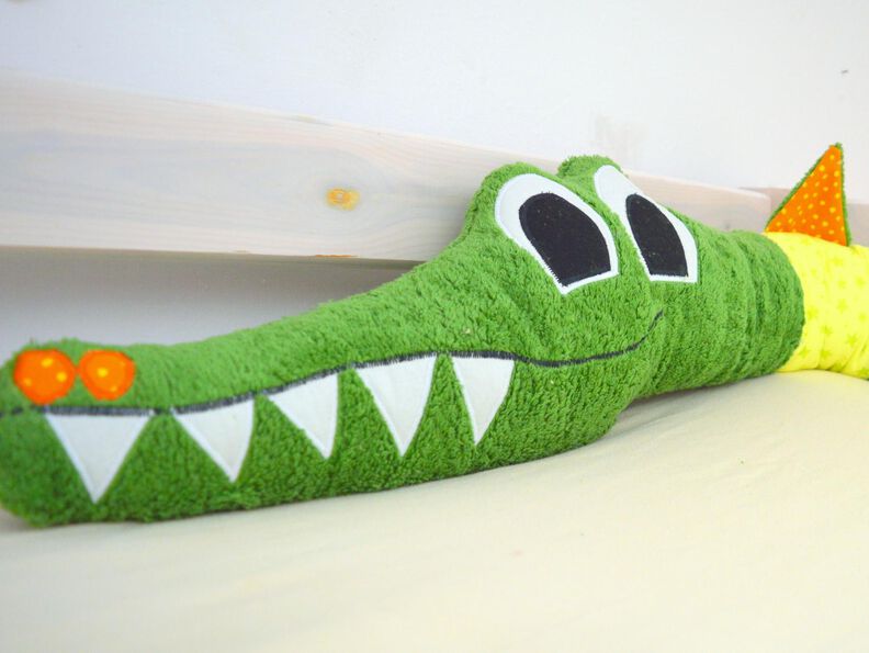 Nähanleitung Bettschlange Krokodil Holgar image number 1