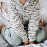 Schlummerchen Set 2: Hose und Oberteil Reverskragen thumbnail number 10
