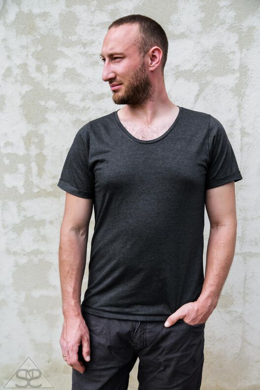 eBook T-Shirt "Herr Amela" image number 5