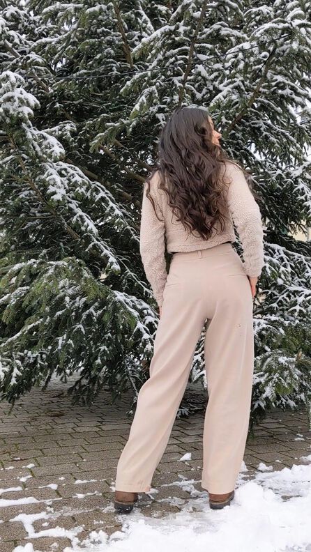 Patli Hose - High Waist Oversize-Look mit Leistentaschen image number 4
