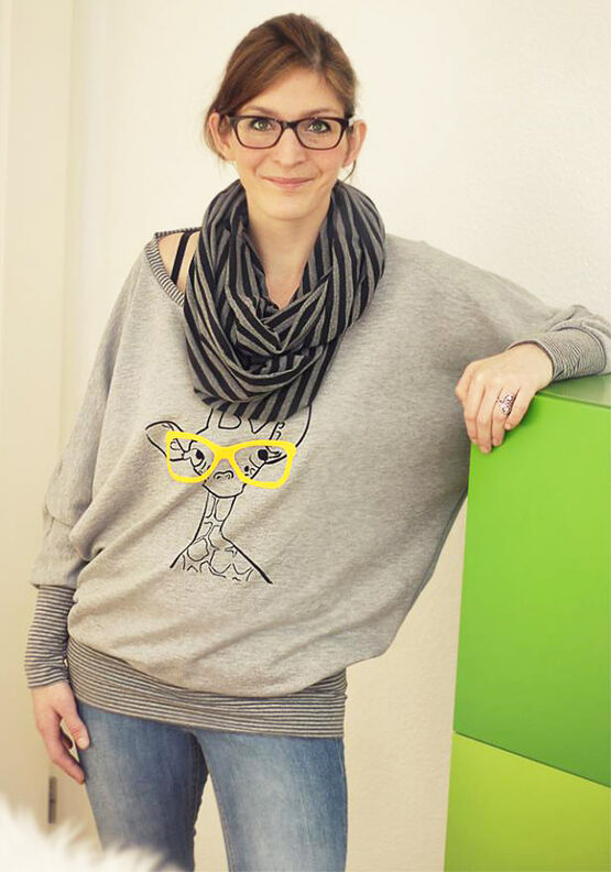 Fledermaus-Kleid, Shirt (XS-XXL) GULA Damen Schnittmuster image number 2