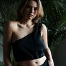 Asymmetrisches Crop Top  thumbnail number 4