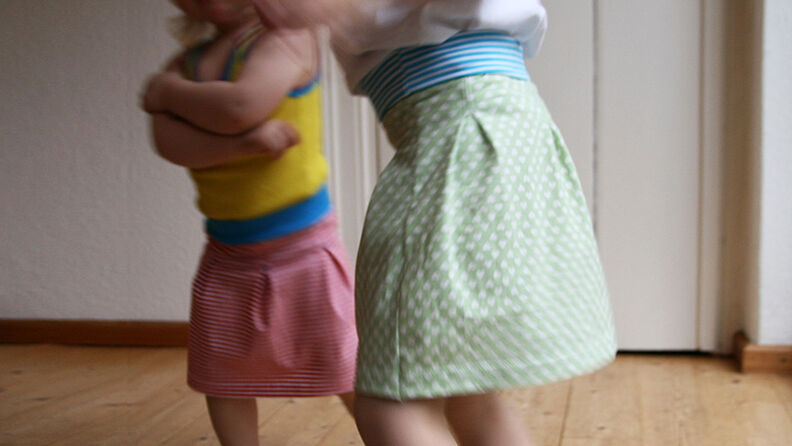 Antje - girls jerseyskirt - ENGLISH VERSION image number 3