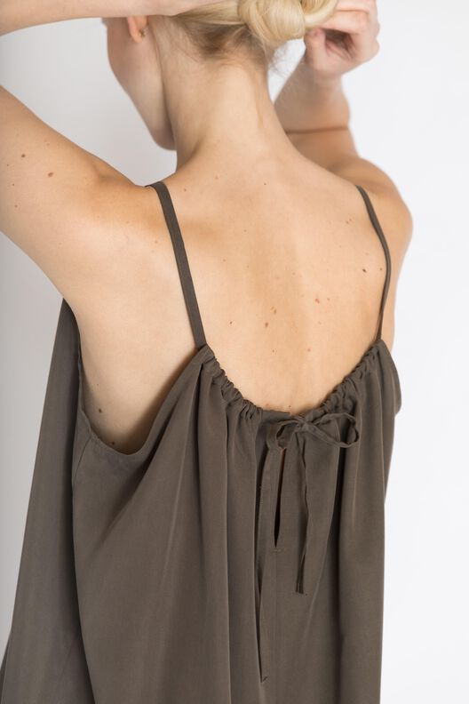Kleid Greta | Schnittmuster mit Videotutorial| Gr. 32-42 image number 4