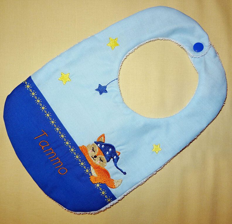 Stickdatei - Fuchs auf dem Mond Kissen und Lätzchen SET ITH image number 3