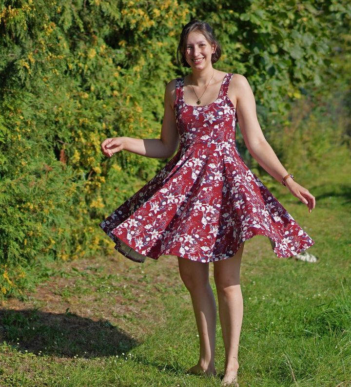 Kleid Laura Trägerkleid mit Tellerrock nähen Gr. 32-48 image number 3
