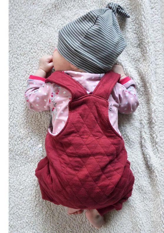 Baby-Latzhose / Schnittmuster image number 8