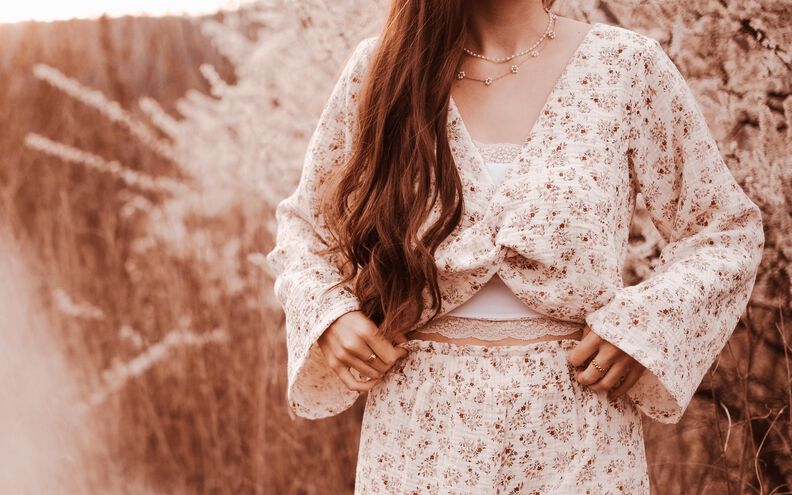 Zweiteiliges Boho Set aus weiter Hose und Bluse | Blossom image number 3