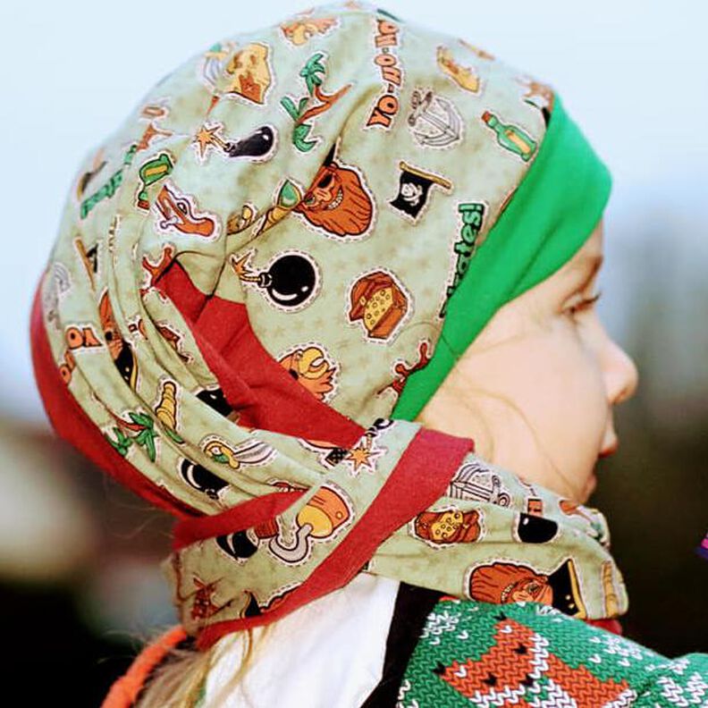 Main Cap'nScarf image number 1