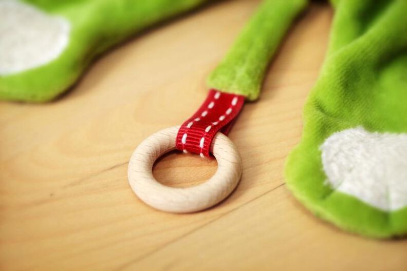 Nähanleitung mit Schnittmuster Schmuselöwe "Theo Tatzenherz" (Kuscheltier, Schnullerhalter & Schnuffeltuch)  image number 4