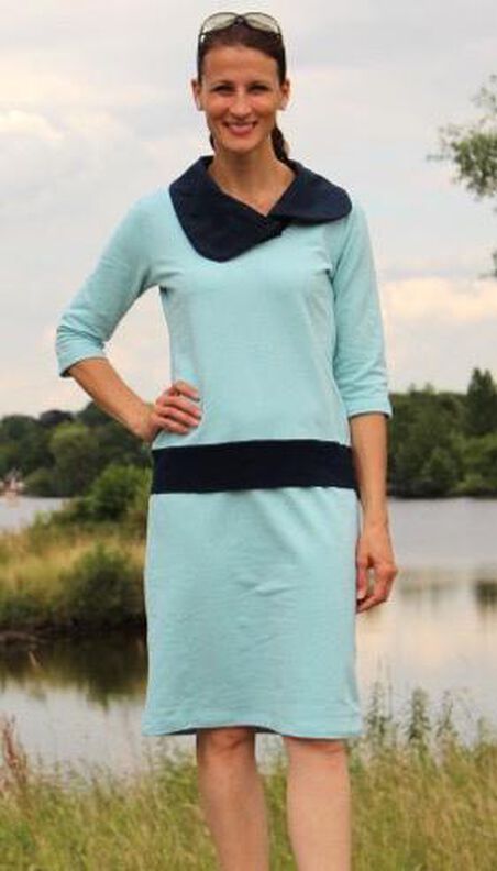 Kleid mit Schalkragen "Megan", Schnittmuster Gr. 158 - 46 image number 4