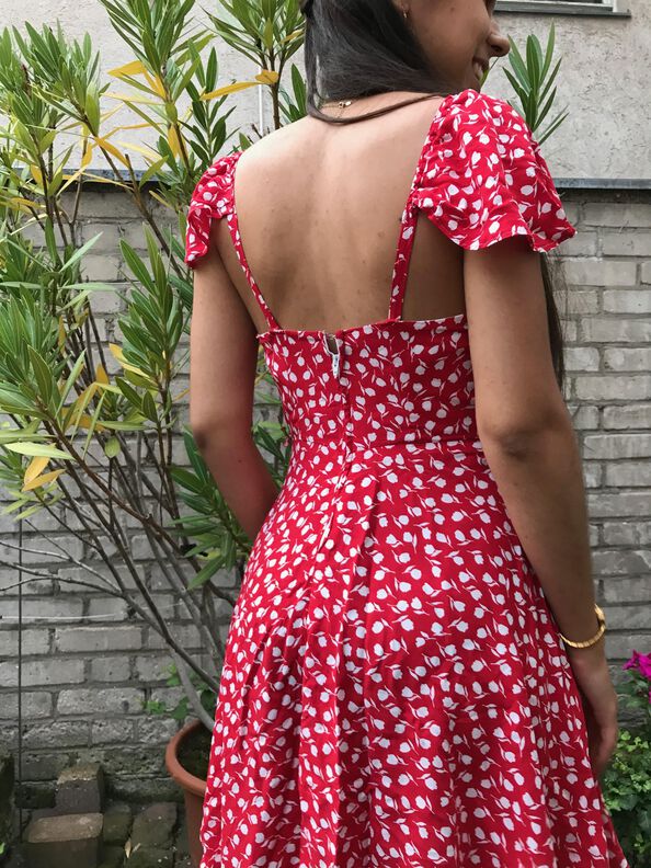 Yoalli Kleid | Herzausschnitt Bustier Volantärmel image number 6