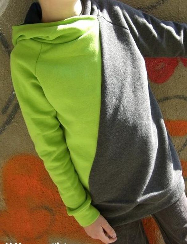 Hoodie Zwulli Kapuzenpullover mit diagonaler asymmetrischer Teilung Größe 74-164 image number 4