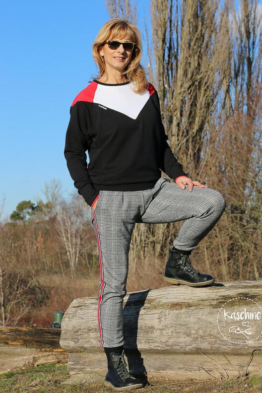 CreaRetro - Pulli mit V-Passe Schnittmuster Nähanleitung image number 6