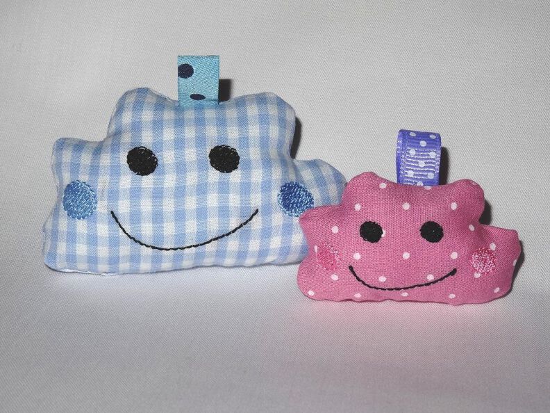 Wolkenanh&auml;nger ITH Wolke Stickdatei Schl&uuml;sselanh&auml;nger image number 1