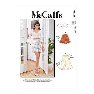 Shorts |McCalls 8221 | 40-48, 