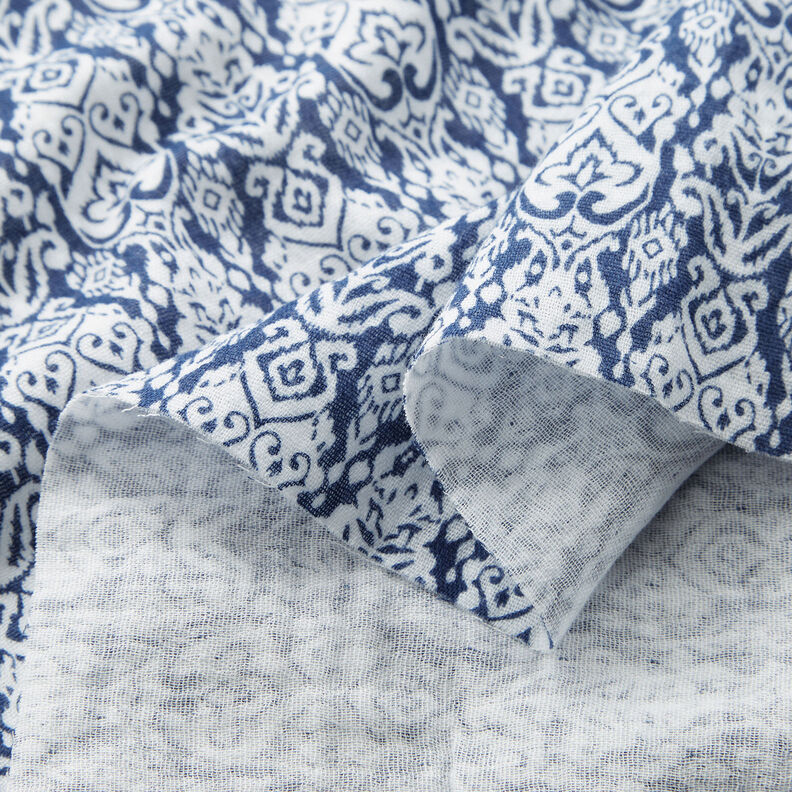 Musselin/ Doppel-Krinkel Gewebe traditionelles Muster – weiss/indigo,  image number 3