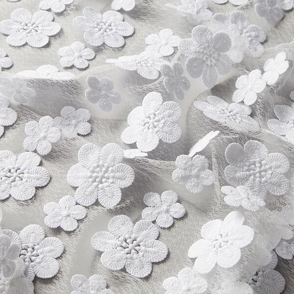 Softmesh 3D Blumenstickerei – weiss | Reststück 50cm