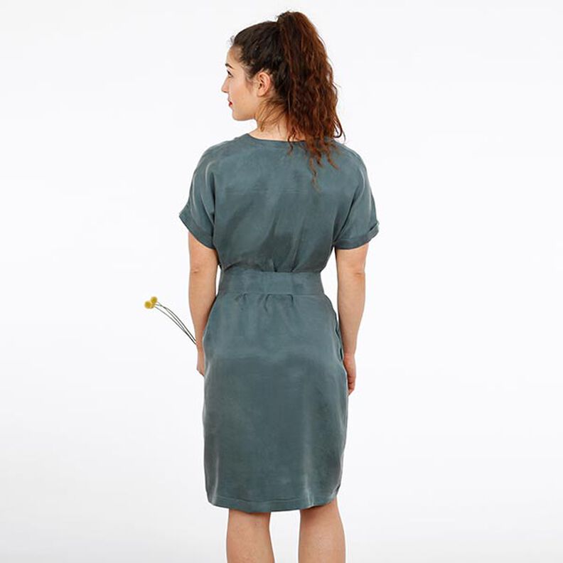 FRAU VIKKI lockeres Kleid mit V-Ausschnitt und Gürtel | Studio Schnittreif | XS-XXL,  image number 3
